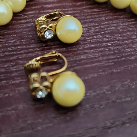 Avon Double Strand Pearl Honor Society Necklace with matching earrings, clip on. - Picture 9 of 12